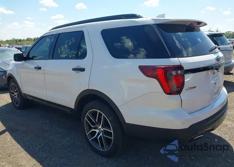 2016 Ford Explorer Sport z USA, uszkodzony, nr VIN 1FM5K8GT1GGA17420